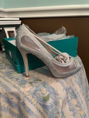 Lauren Lorraine silver iridescent heels